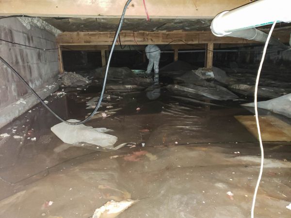Crawl Space Water Restoration
